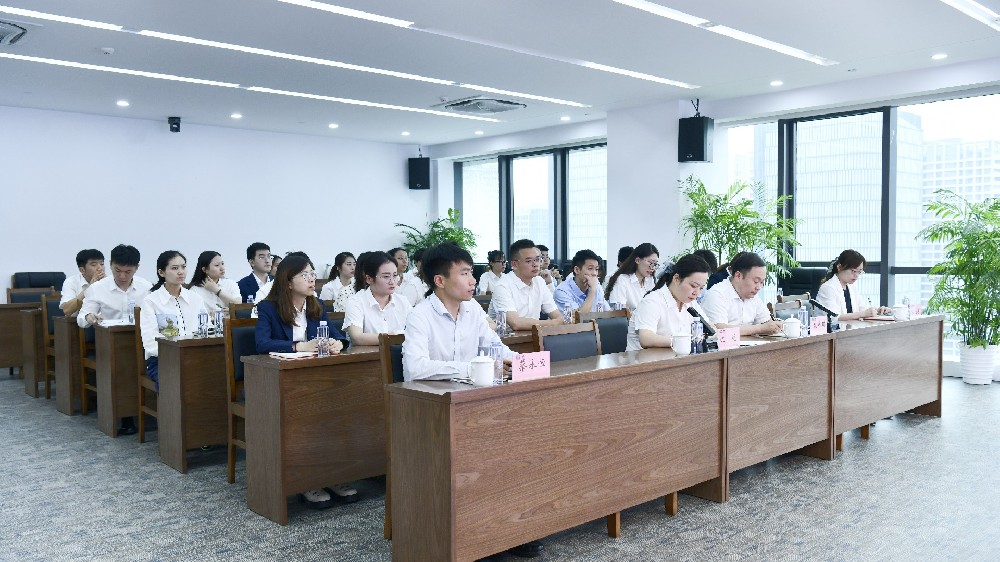 道德講堂 | 弘揚新時代航海精神，爭當(dāng)向海圖強奮楫者！