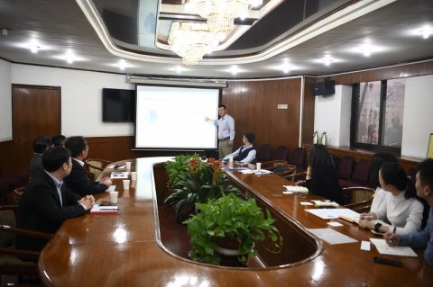 Marsh（達(dá)信）保險(xiǎn)經(jīng)紀(jì)來(lái)我司拜訪